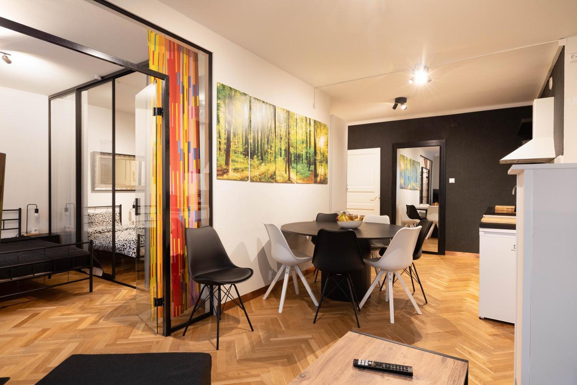 Appartement Great Location & Transport Connections With Amenities 1-8 People Free Continental Breakfast Wifi Coffee &tea